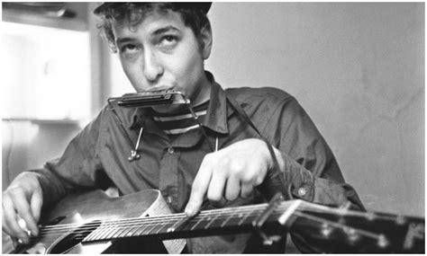 Bob Dylan strike landmark deal to sell his entire song catalogue for $400 million