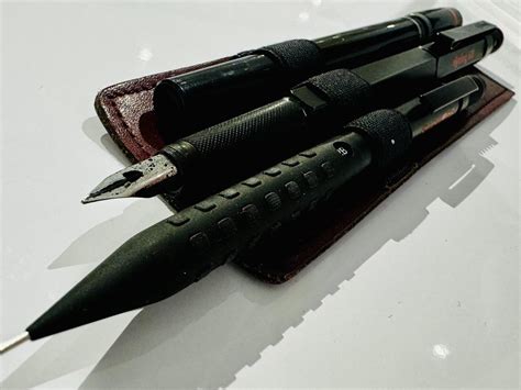 Vintage Rotring 600 black : r/fountainpens