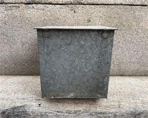 Antique Galvanized Milk Box Queen Dairy Lancaster Pa Farmhouse Etsy