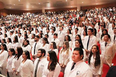 Hoy Tamaulipas Preside Rector Graduacion De Egresados De Medicina UAT