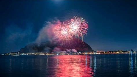 Per Ferragosto Tornano I Fuochi Dartificio Sul Golfo Di Mondello E La