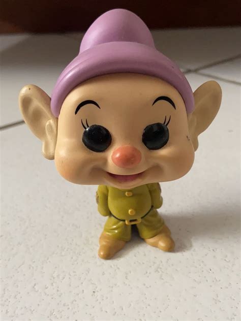 Funko Dunga do Filme a Branca de Neve e Os Sete Anões 75729774 enjoei