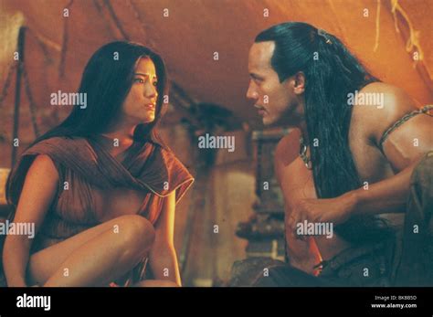 The Scorpion King 2002 The Mummy 3 Alt Kelly Hu Dwayne Johnson The Rock Spnk 008 Stock