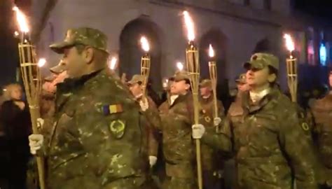 Video Ceremonia Retragerii Cu Tor E A Militarilor Din Garnizoana