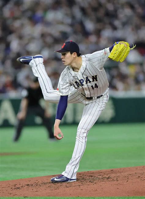 Wbc1次r＜日本・チェコ＞4回、ファンから拍手を受け、降板する佐々木朗（撮影・光山 貴大） ― スポニチ Sponichi Annex 野球