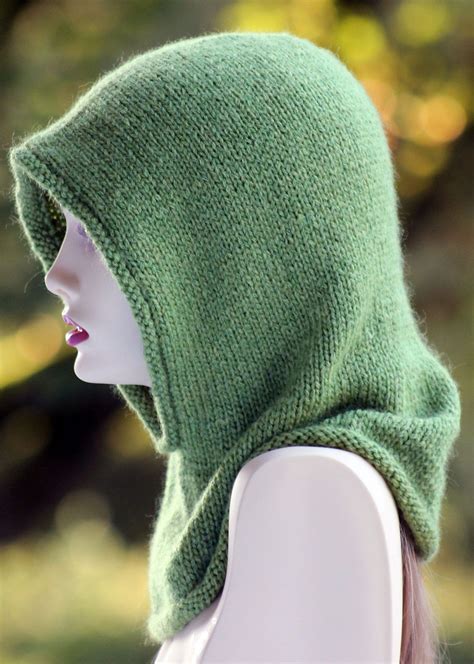 Discover A Free Knitted Hood Pattern For Cozy Winter Style