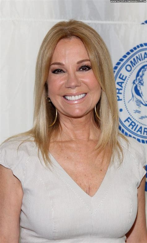 Kathie Lee Gifford Beautiful New York Posing Hot Celebrity