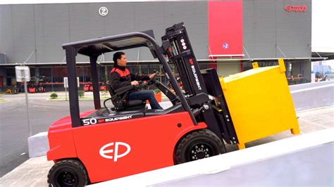 Counterbalance Forklift CPD50L1 EP Equipment