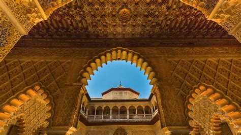 Bing HD Wallpaper Oct 13, 2024: Royal Alcázar of Seville, Spain - Bing Wallpaper Gallery