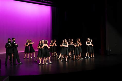 A Stupendous Middle School Performing Arts Showcase | News Details