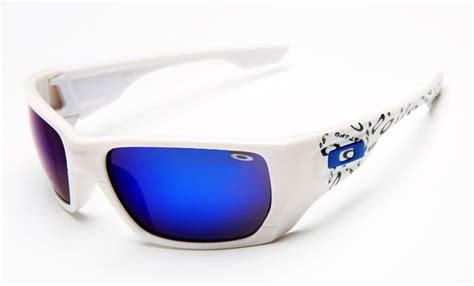 Oakley Очки солнцезащитные - купить с доставкой по выгодным ценам в ...