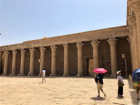 Court Of Offerings Temple Of Horus At Edfu Edfu Ag Egy Flickr