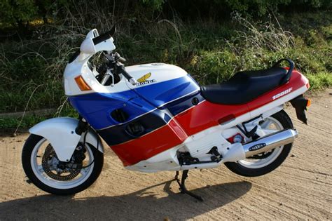 Its Heremy 88 Cbr1000fj Cbr Forum Enthusiast Forums For