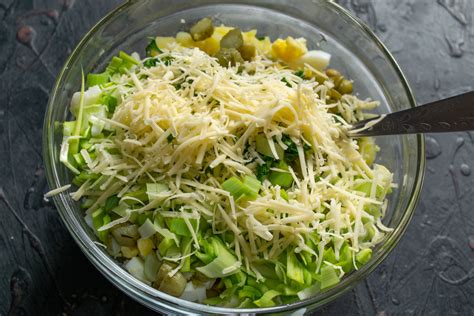 «Белый» салат без мяса из литовской кухни. Пошаговый рецепт с фото ...
