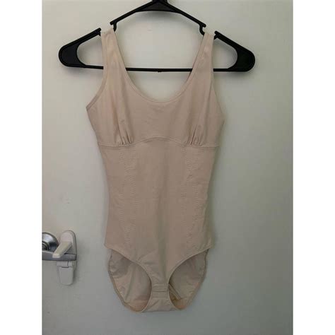 Spanx Shapewear Nude Bodysuit Size S Like New Depop