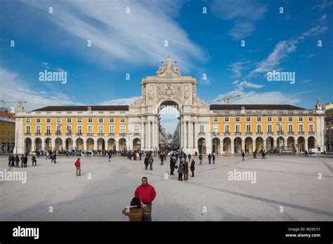 Lisbon Portugal Pra A Do Rcio Terreiro Do Pa O Stock Photo Alamy