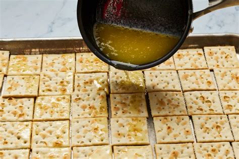 Butter Baked Saltine Crackers Recipe Saltine Crackers Toasted