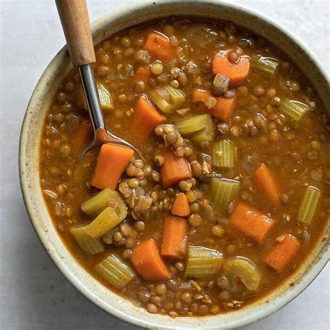 Easy & Healthy Lentil Soup {Under 200 Calories!} | Lil' Luna