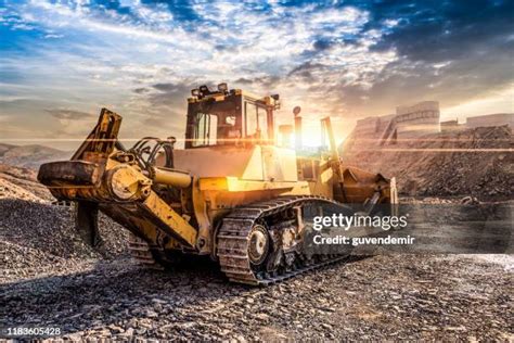 404 Bulldozer Back Stock Photos High Res Pictures And Images Getty