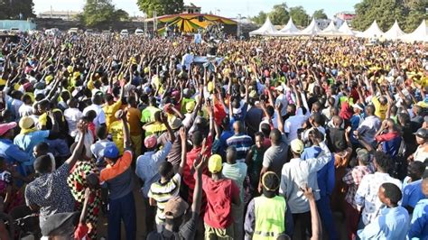 See Dp Ruto S Cheerful Crowd In Malindi Today Youtube