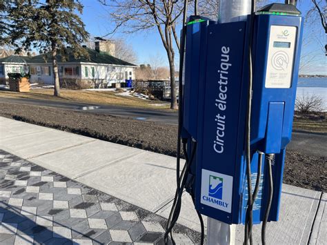 Deux nouvelles bornes de recharge pour véhicules électriques Le