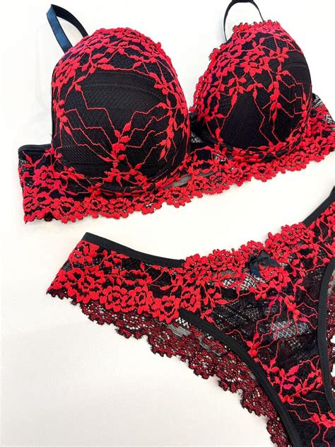 Conjunto Tradicional Preto Vermelho Conhe A A Treacy Lingerie Uma