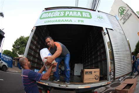 Instituto Nossa Senhora Arrecada Donativos Para Fam Lias Do Rio Grande