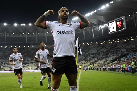 Flamengo Aplica Goleada Hist Rica Em Cima Do Vasco No Maracan E