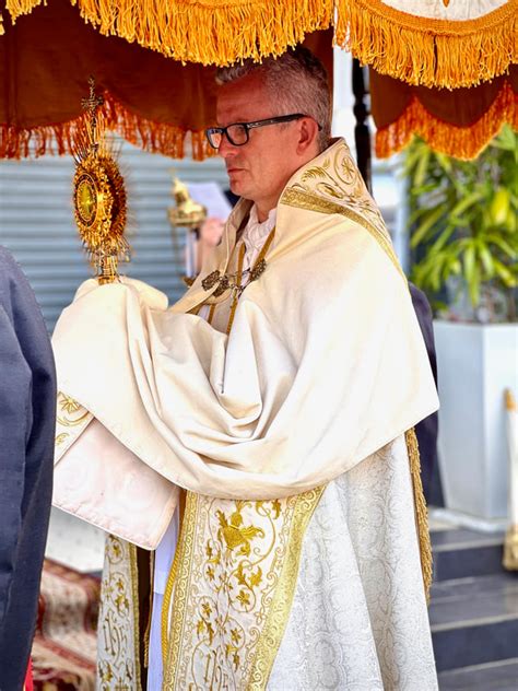 Why We Should Continue The Tradition Of The Corpus Christi Procession