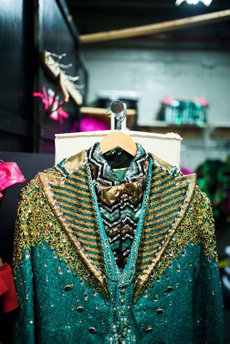 Exclusive Photos Go Backstage And Behind The Scenes Of Bikini Bottom At Broadway S Spongebob