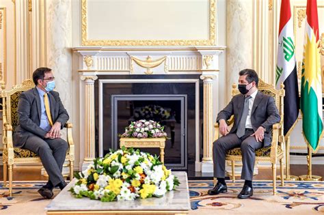 Pm Masrour Barzani Meets Uk Ambassador To Iraq