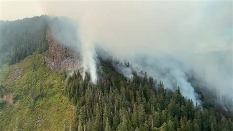 Oregon Wildfire Evacuations: 'Go Now' - Videos from The Weather Channel