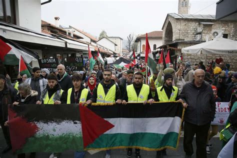 U Sarajevu Odr Ana Mirna Etnja I Skup Podr Ke Palestinskom Narodu