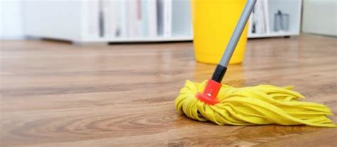 5 Best Ways To Clean Hardwood Floors Women Daily Magazine