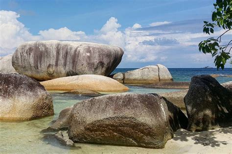 Menakjubkannya Wisata Pantai Tanjung Tinggi Di Belitung Lokasi Syuting