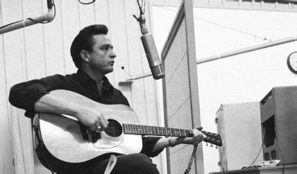 How Much was Johnny Cash Worth at the Time of His Death? | Glamour Fame