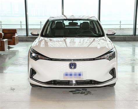 Changan Eado Ev Km Long Range Luxury Big Electric Vehicles Ev Car