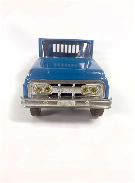 1962 Tonka Farm Stake Truck No 404 In 18 Light Up Wood Display Box