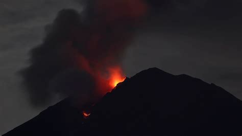 Nach Vulkanausbruch Auf Java Zahl Der Toten Steigt Auf 39 The