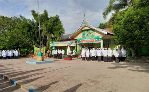 Upacara Bendera Perdana