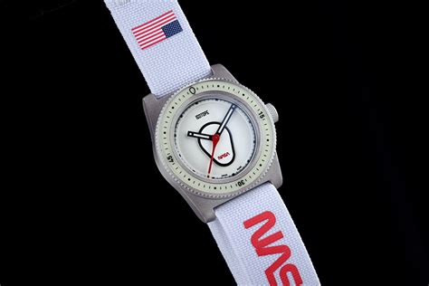 Watch Alert: Isotope Hydrium NASA - Scottish Watches