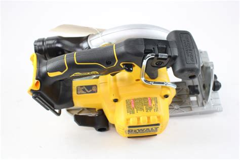 Dewalt Cordless Circular Saw | Property Room