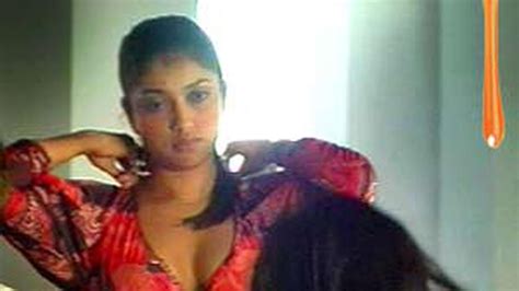 Sex Appeal Di Mata Sarah Azhari ShowBiz Liputan6