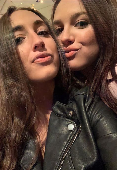 Left Or Right Nudes Whichonewouldyoupick Nude Pics Org