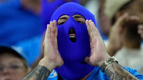 This Is Why Detroit Lions Fans Were Wearing Blue Ski Masks 9news