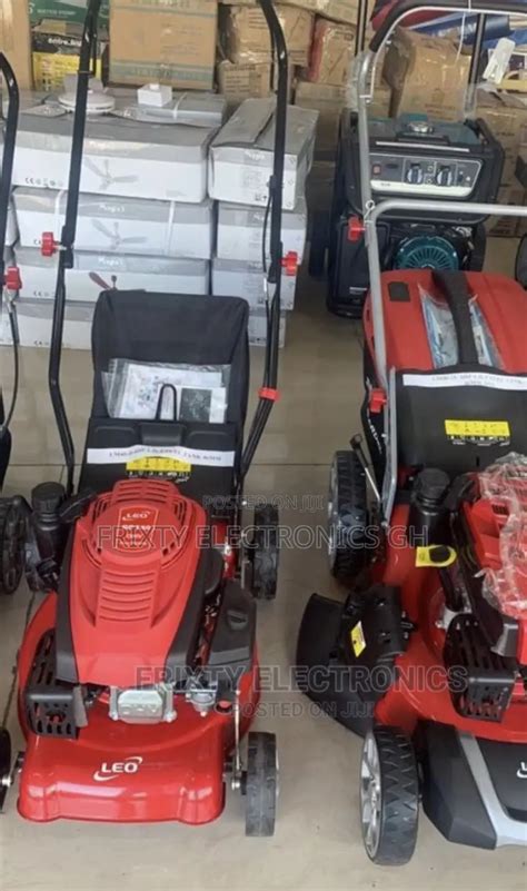 Quality Leo Lawn Lm46 L Fuel 無tank Mower in Accra Metropolitan Garden