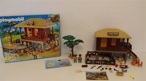 PLAYMOBIL 4826 AFRICAN SAFARI WILDLIFE CARE OAMBATI STATION