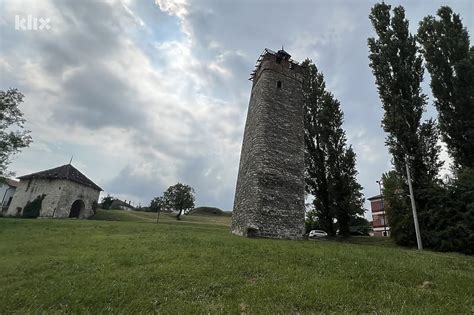 Da li ste posjetili krivi toranj u Gradačcu Historijska građevina