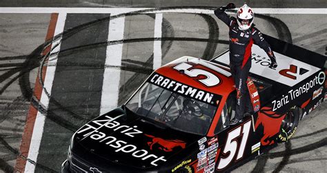 Kyle Busch dominates Truck Series race at Las Vegas | NASCAR