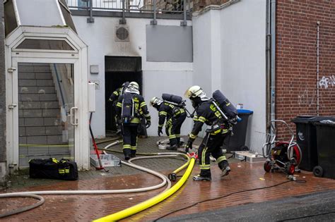 Feuerwehreinsatz In Der Weststra E Hamm Am Februar